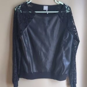 Black bobi leather sweater with lace sleeves